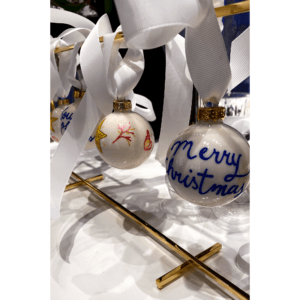 Weihnachtskugeln-Lettering / Beschriftung in Store-Event